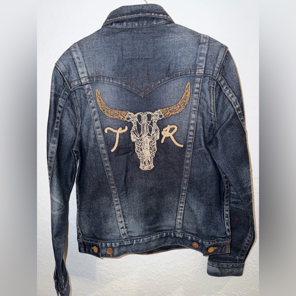 True Religion Jackets & Blazers - True Religion Embroidered Distressed Wash Denim Jacket. NWT